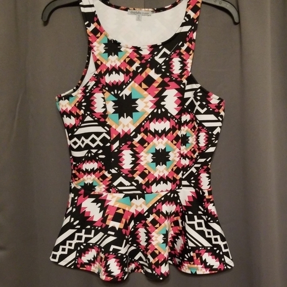 Charlotte Russe Tops - Charlotte Russe Womens Juniors  Sleeveless Top Colorful Aztec Sz M GUC READ